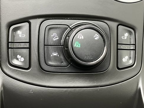 Certified 2022 GMC Terrain SLT w/ LPO, Floor Liner Package AWD/4WD image 16