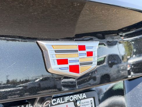 Certified 2024 Cadillac XT4 Premium Luxury image 11