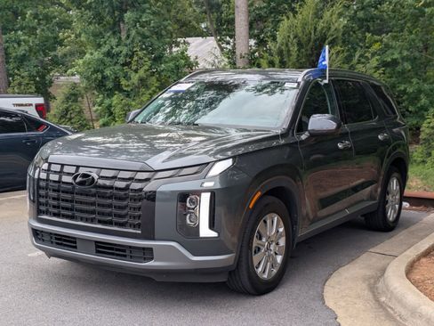 Used 2025 Hyundai Palisade SEL FWD image 6