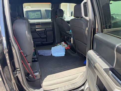 Used 2020 Ford F150 XLT w/ Equipment Group 302A Luxury AWD/4WD image 16