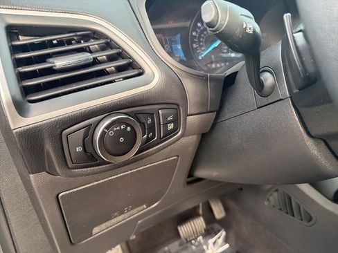 Used 2024 Ford Edge SEL w/ Convenience Package image 21