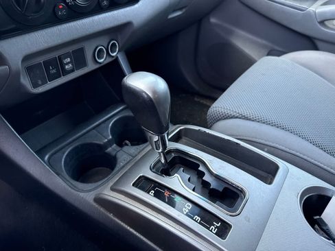 Used 2013 Toyota Tacoma 4x4 Double Cab w/ TRD Off-Road Pkg image 28