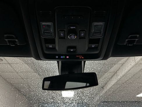 Used 2022 Chevrolet Suburban RST w/ Sport Performance Package AWD/4WD image 22