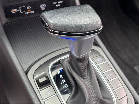 Used 2024 Hyundai Kona SEL AWD/4WD image 24