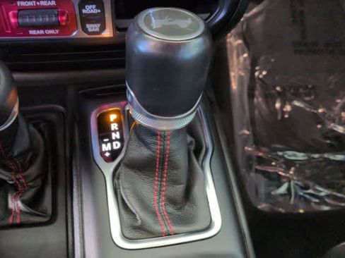 Used 2021 Jeep Wrangler Unlimited Rubicon image 33