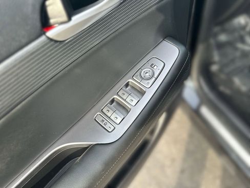 Used 2023 Hyundai Palisade Limited image 16