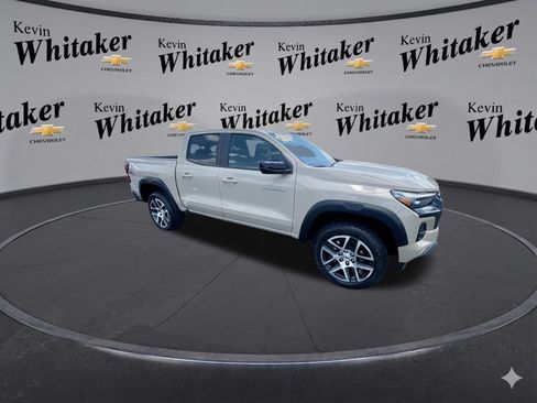 Used 2024 Chevrolet Colorado Z71 w/ Advanced Trailering Package AWD/4WD image 2