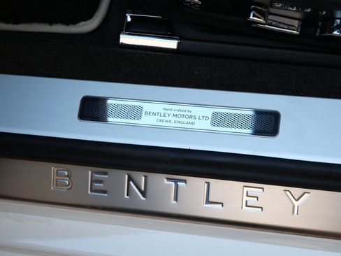 Used 2020 Bentley Continental GT image 15