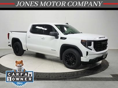 Used 2024 GMC Sierra 1500 Elevation w/ Preferred Package