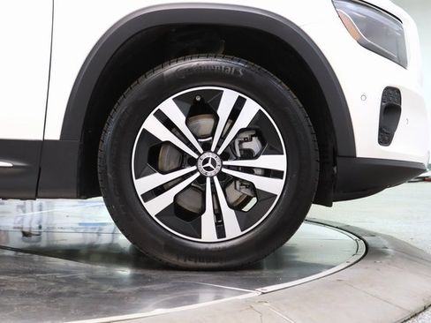 Certified 2025 Mercedes-Benz GLB 250 4MATIC image 11