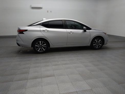Used 2021 Nissan Versa SV image 10