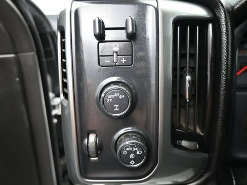 Used 2018 Chevrolet Silverado 1500 LT w/ All Star Edition AWD/4WD image 12