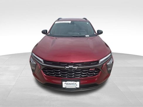 Used 2025 Chevrolet Trax RS w/ Driver Confidence Package FWD image 8