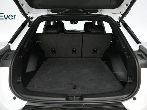 Used 2024 Chevrolet Equinox EV LT FWD image 8