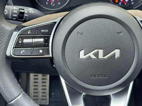 Used 2024 Kia Forte GT-Line FWD image 19