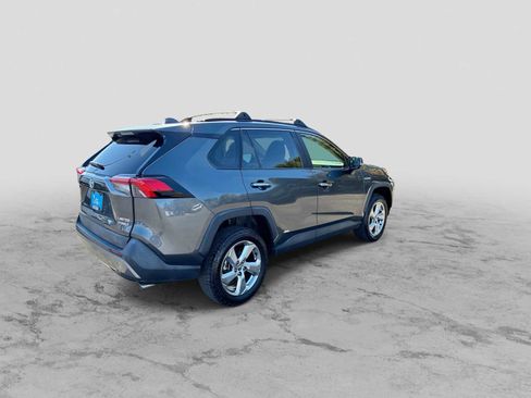 Used 2020 Toyota RAV4 Limited AWD/4WD image 8