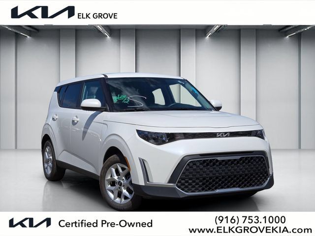 Used 2025 Kia Soul LX w/ LX Technology Package FWD image 1