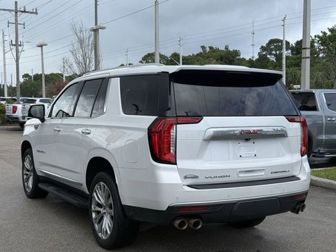 Used 2022 GMC Yukon Denali image 2