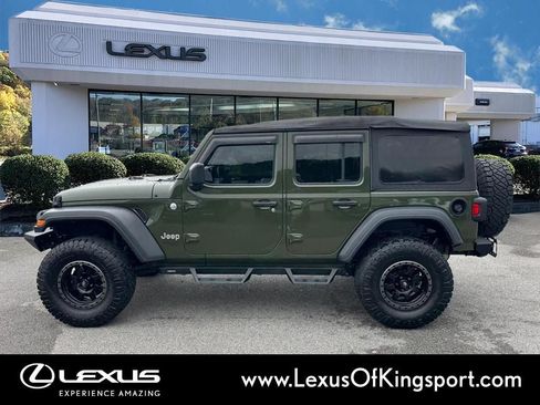 Used 2020 Jeep Wrangler Unlimited Sport S AWD/4WD image 2
