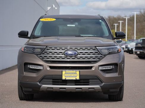 Used 2021 Ford Explorer Limited w/ Equipment Group 301A AWD/4WD image 8