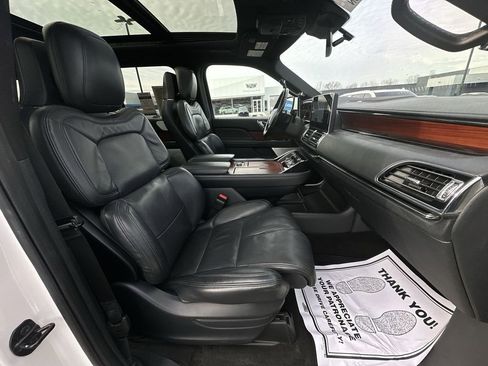 Used 2022 Lincoln Navigator Reserve w/ Equipment Group 201A image 26