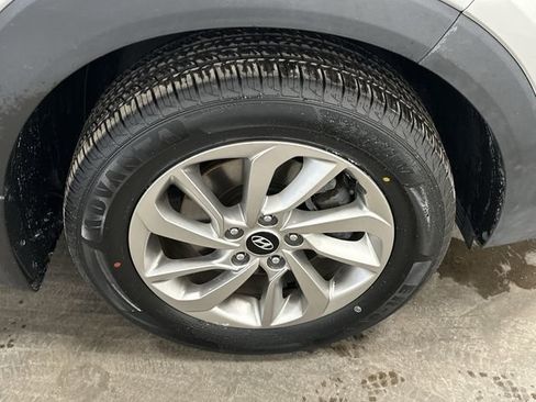 Used 2017 Hyundai Tucson SE image 5