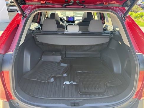 Used 2025 Toyota RAV4 XLE w/ Convenience Package AWD/4WD image 31