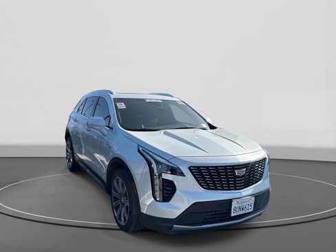 Used 2019 Cadillac XT4 Premium Luxury w/ Driver Awareness Package image 4