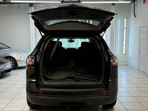 Used 2015 Chevrolet Traverse LS image 20