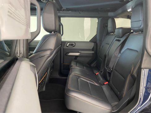 Used 2021 Ford Bronco Badlands image 12