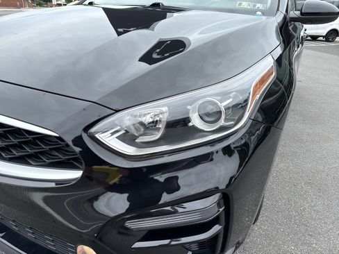 Certified 2021 Kia Forte LXS FWD image 11