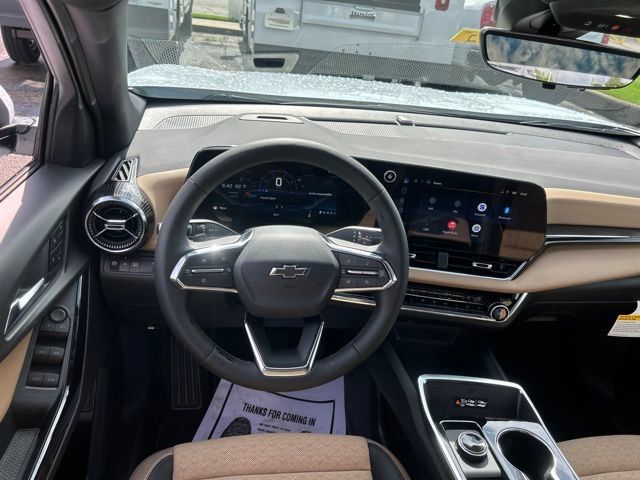 New 2027 Chevrolet Equinox ACTIV w/ Safety and Technology Package FWD image 28