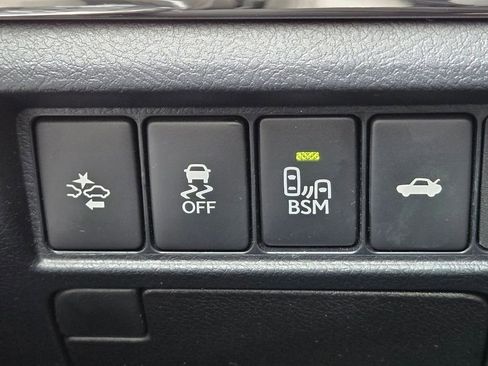 Used 2017 Toyota Avalon XLE Premium w/ Carpet Mat Package FWD image 22