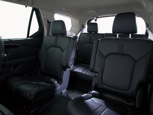Used 2023 Honda Pilot EX-L image 17