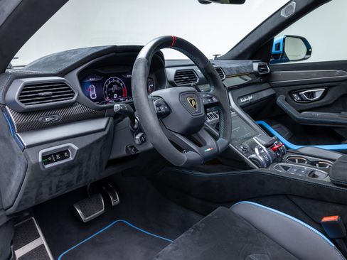 Used 2024 Lamborghini Urus Performante image 54