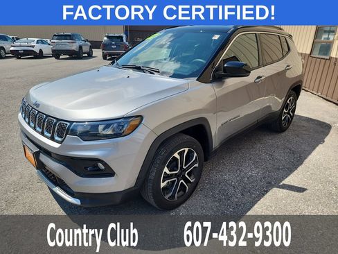 Used 2023 Jeep Compass Limited AWD/4WD image 4
