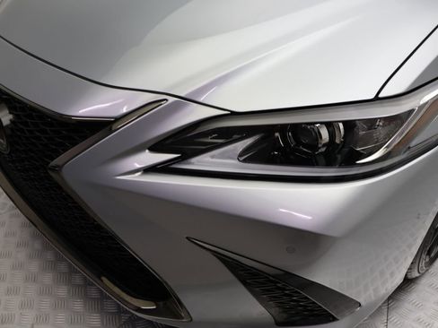 Used 2023 Lexus ES 350 F Sport w/ Accessory Package (Z2) FWD image 3