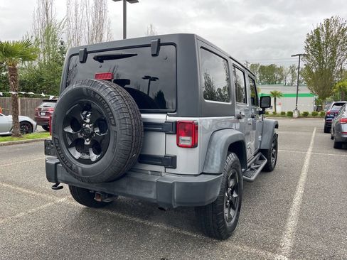 Used 2015 Jeep Wrangler Unlimited Sport w/ Quick Order Package 24S AWD/4WD image 7