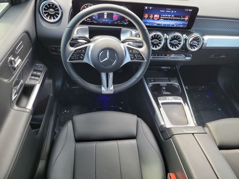 Used 2024 Mercedes-Benz GLB 250 image 6