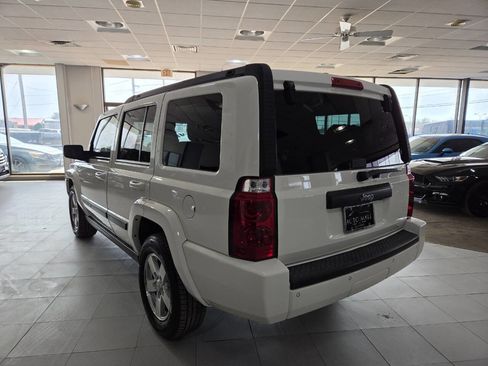 Used 2007 Jeep Commander Sport RWD image 5