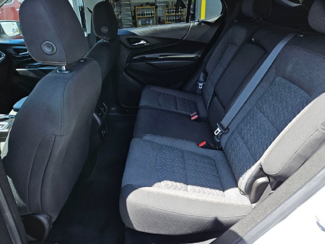 Used 2022 Chevrolet Equinox LT AWD/4WD image 16