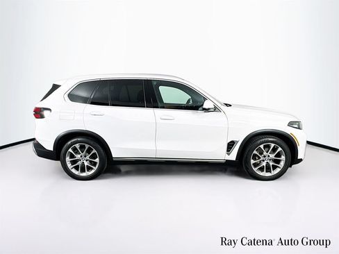 Used 2024 BMW X5 xDrive40i w/ Parking Assistance Package AWD/4WD image 8
