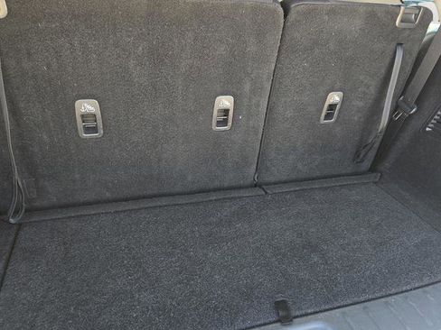 Used 2024 Nissan Pathfinder SV FWD image 20