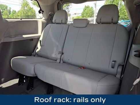 Used 2019 Toyota Sienna XLE w/ XLE Navigation Package AWD/4WD image 21