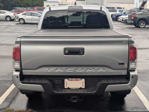Used 2023 Toyota Tacoma TRD Sport w/ Technology Package AWD/4WD image 6