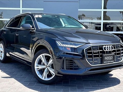 Used 2023 Audi Q8 Premium Plus w/ Premium Plus Package AWD/4WD image 3