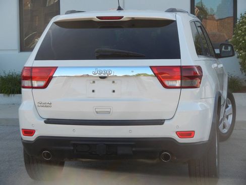 Used 2011 Jeep Grand Cherokee Laredo AWD/4WD image 18