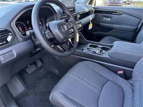 New 2025 Honda Pilot Sport image 21