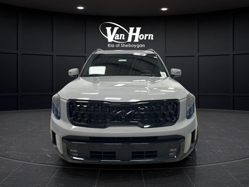 Used 2025 Kia Telluride SX Prestige X-Line AWD/4WD image 2