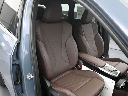 New 2025 BMW X1 xDrive28i w/ Convenience Package image 17